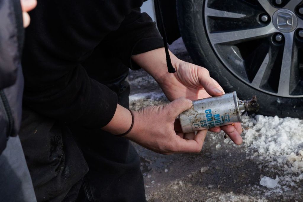 12 – 12:30 AM Stationary&nbsp;Canister